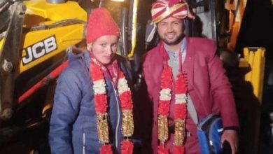 VIRAL VIDEO: Groom Reaches Wedding Venue In JCB Amid Heavy Snowfall In Shimla