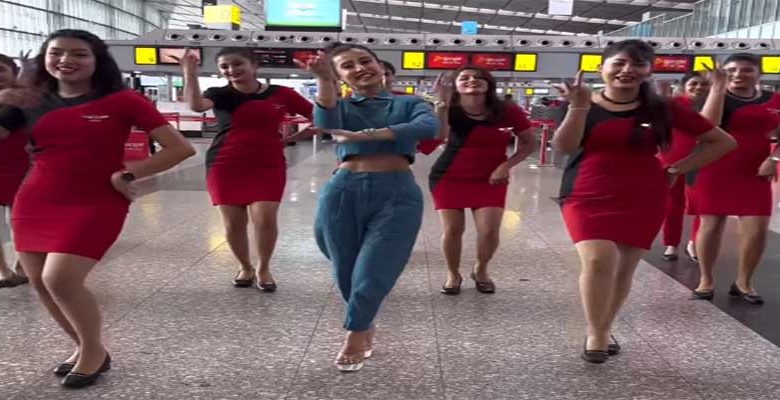 Viral Video: SpiceJet air hostesses dance at Kolkata airport with Bengali actress Monami Ghosh