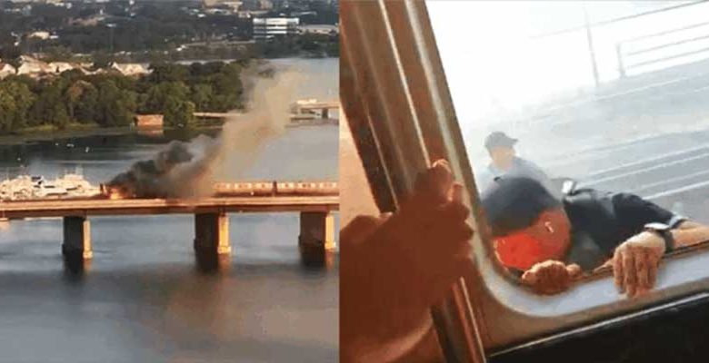 Viral Video of Burning Train: Passengers Jump Out of Windows